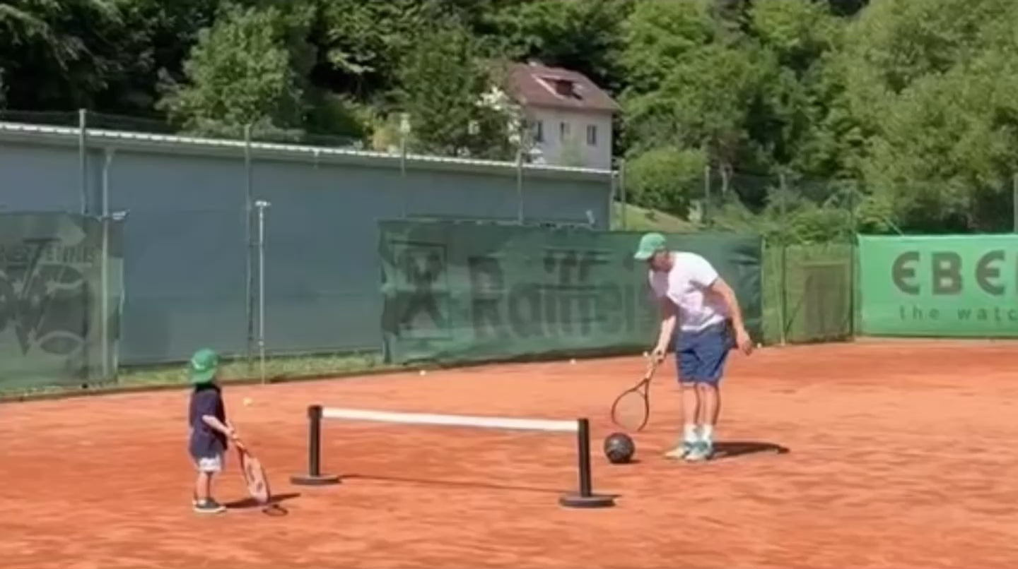 Video laden: Whack! Tennis goes Kindergarten - Frankie - 3 Jahre